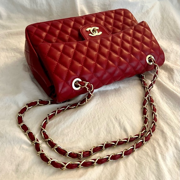 👑✅PRICE FIRM✅ Beautiful Large Red Quilted Gold Chain Purse - Picture 13 of 17